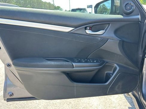 Used 2017 Honda Civic EX image 11