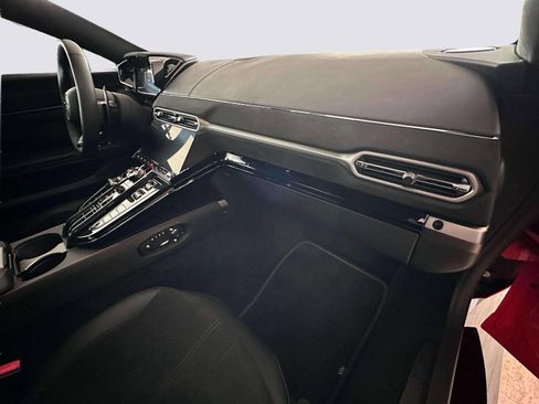 Used 2025 Aston Martin V8 Vantage Coupe image 20