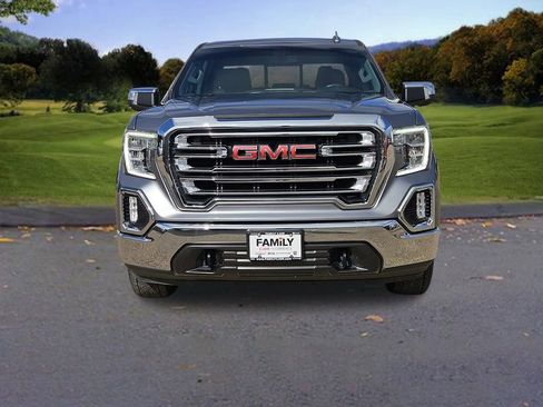 Used 2021 GMC Sierra 1500 SLT image 2