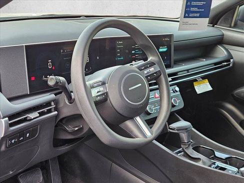 Used 2026 Hyundai Santa Cruz SE FWD image 10