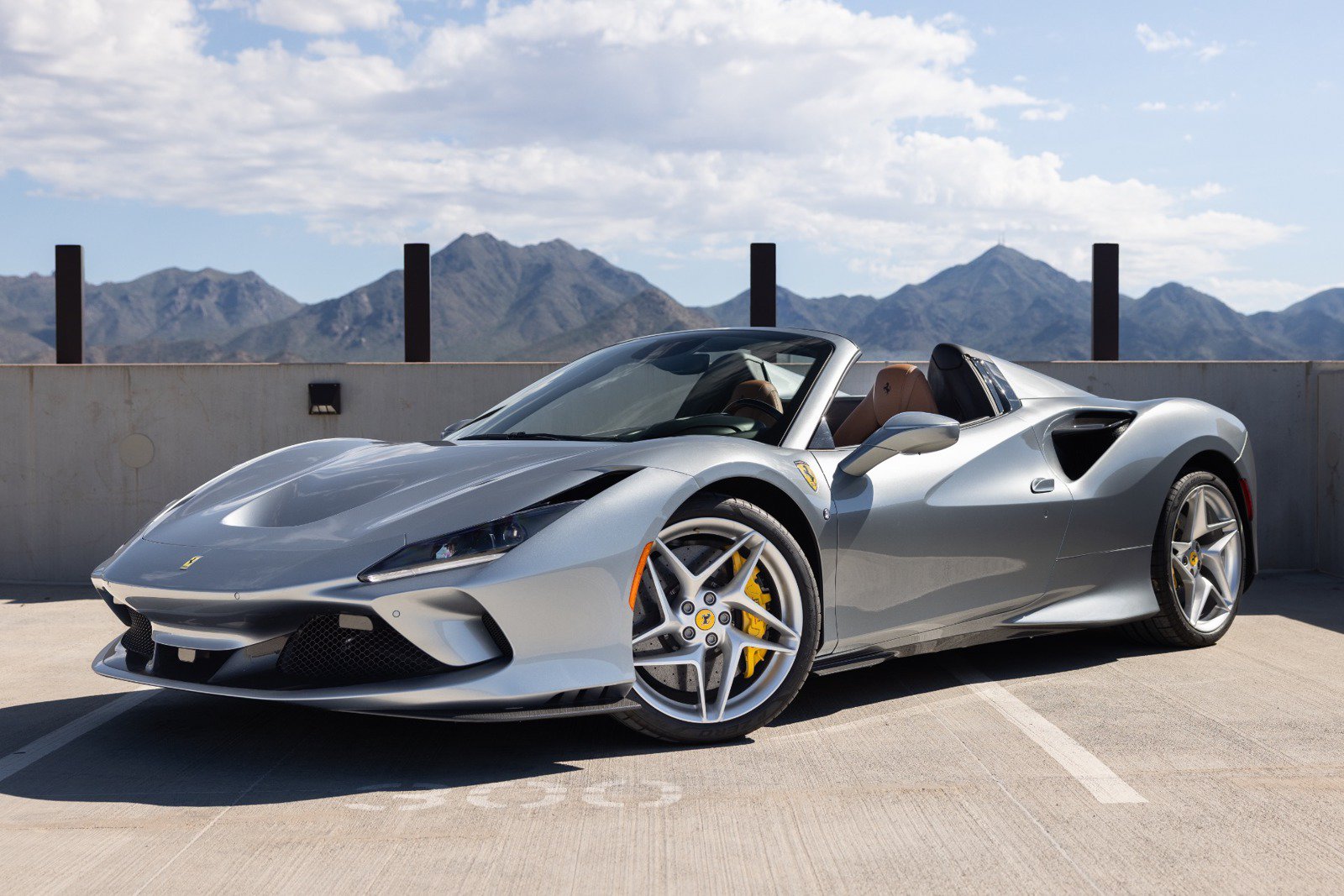Used 2021 Ferrari F8 Tributo RWD image 1