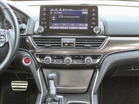 Certified 2022 Honda Accord Sport Special Edition image 15