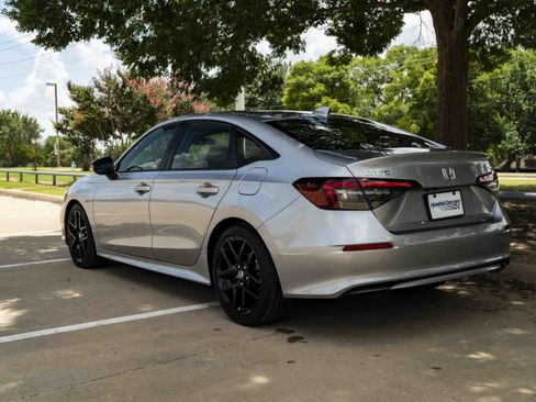 Used 2025 Honda Civic Sport image 7