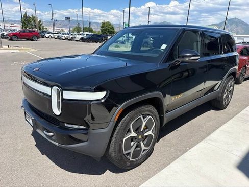 Used 2023 Rivian R1S Adventure AWD/4WD image 3