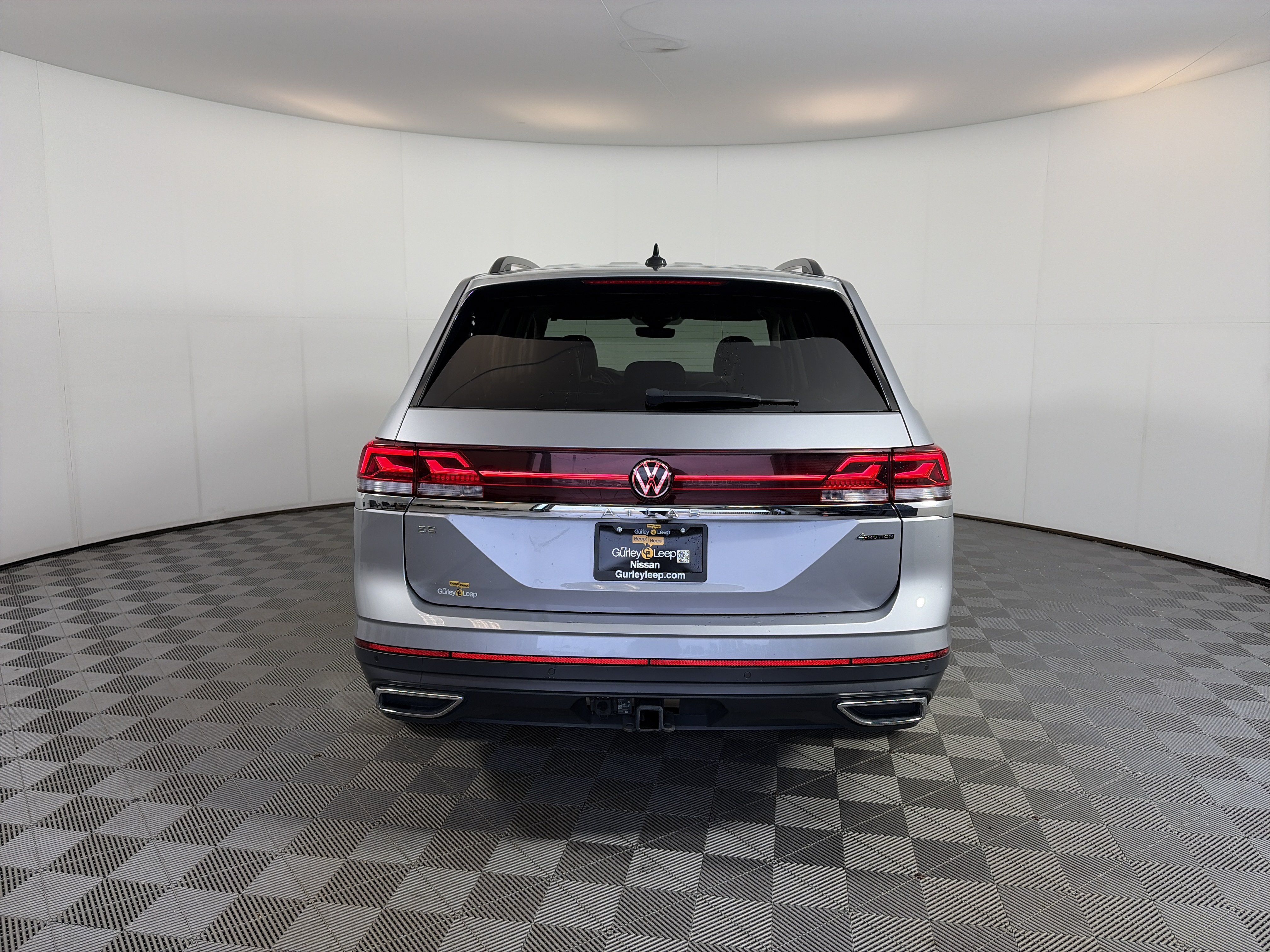 Used 2024 Volkswagen Atlas SE AWD/4WD image 10