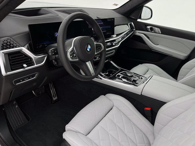 Certified 2027 BMW X7 xDrive40i w/ M Sport Package AWD/4WD image 12