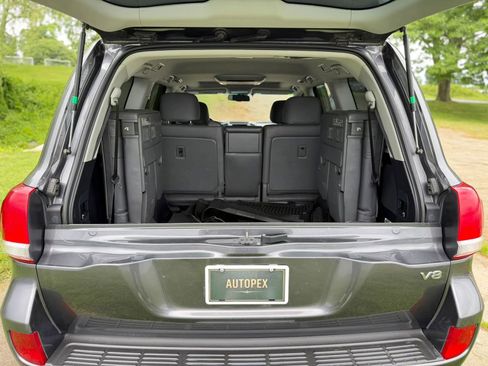 Used 2011 Toyota Land Cruiser w/ Upgrade Pkg AWD/4WD image 38