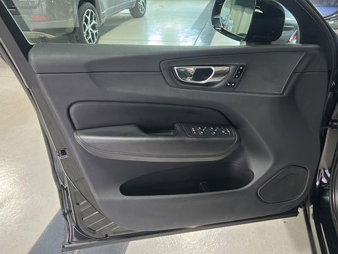 Used 2023 Volvo XC60 B5 Plus AWD/4WD image 12