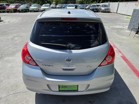Used 2012 Nissan Versa Hatchback w/ SL Navigation Pkg FWD image 13
