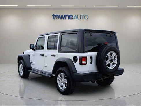 Used 2021 Jeep Wrangler Unlimited Sport AWD/4WD image 3