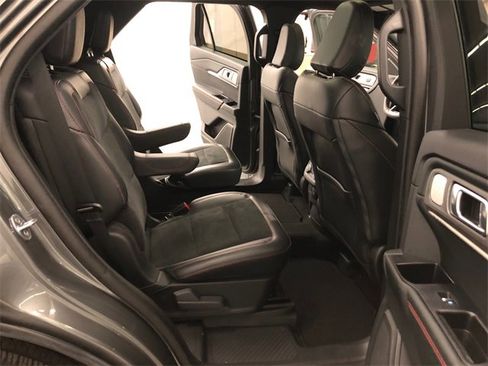 Used 2025 Ford Explorer ST w/ Sun And Sound Package image 34