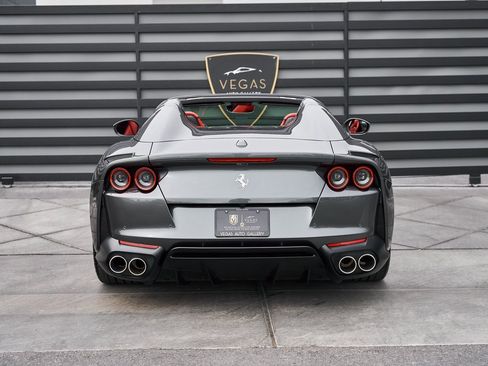 Used 2022 Ferrari 812 GTS image 24