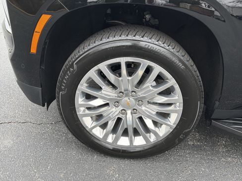 Used 2025 Chevrolet Tahoe LS image 11