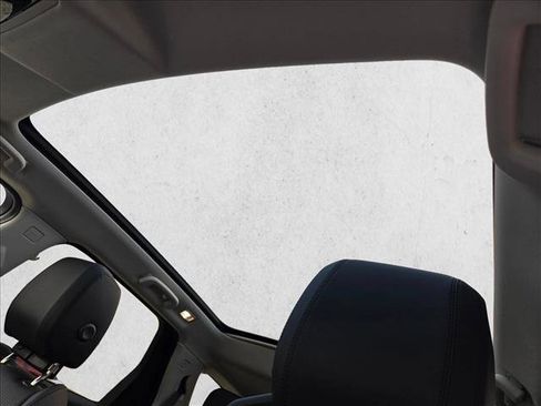 Certified 2025 Land Rover Discovery Sport S image 14