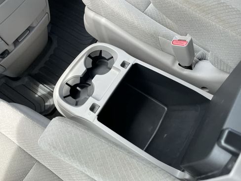 Used 2015 Honda Odyssey LX image 22