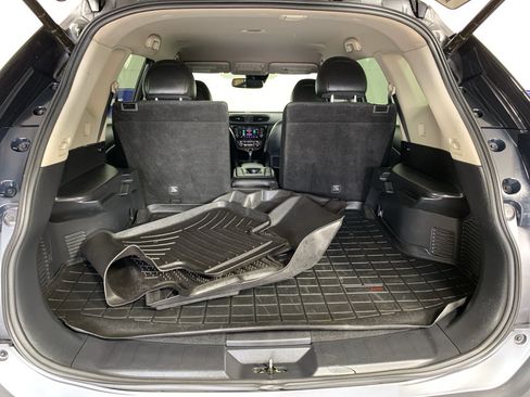 Used 2019 Nissan Rogue SL FWD image 33