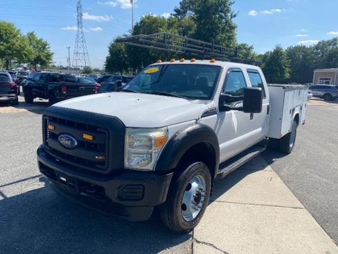 Used 2015 Ford F550 2WD Crew Cab Super Duty image 1