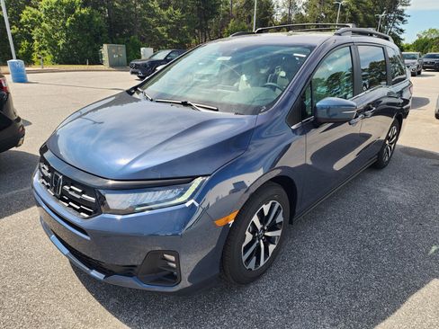 New 2026 Honda Odyssey EX-L image 2