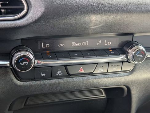 Used 2023 MAZDA CX-30 AWD 2.5 S w/ Premium Package image 17