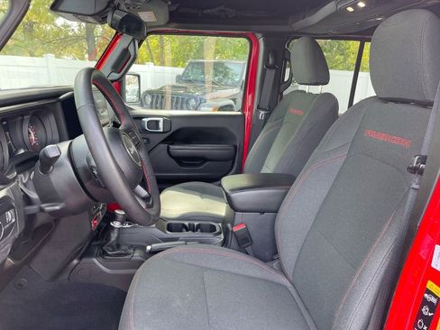 Used 2024 Jeep Wrangler Unlimited Rubicon w/ Convenience Group image 61