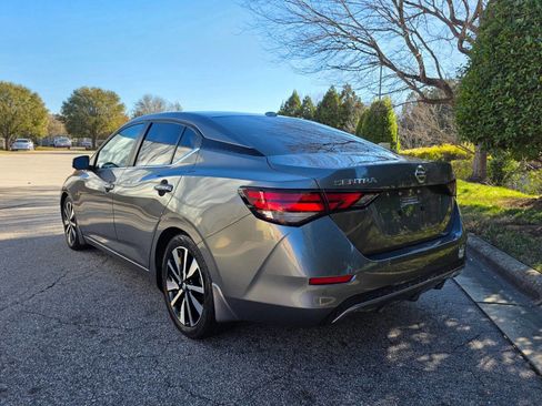 Used 2021 Nissan Sentra SV w/ SV Premium Package image 3