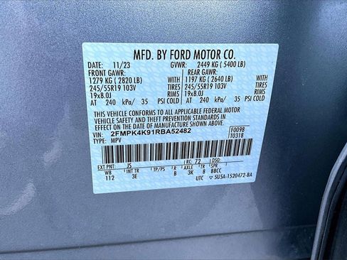 Used 2024 Ford Edge Titanium image 27