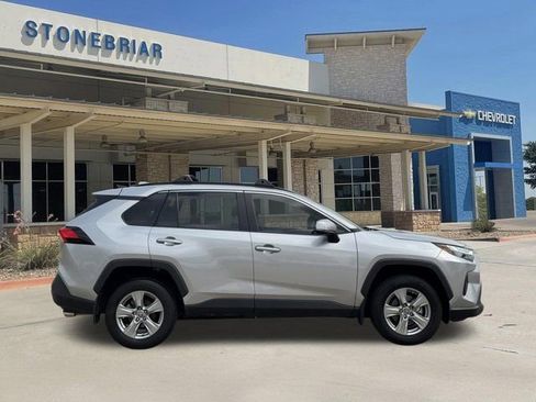 Used 2024 Toyota RAV4 XLE w/ Convenience Package FWD image 4
