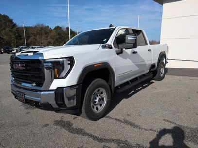 New 2026 GMC Sierra 2500 Pro w/ Convenience Package
