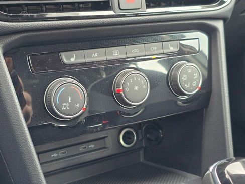 New 2026 Volkswagen Taos S image 36