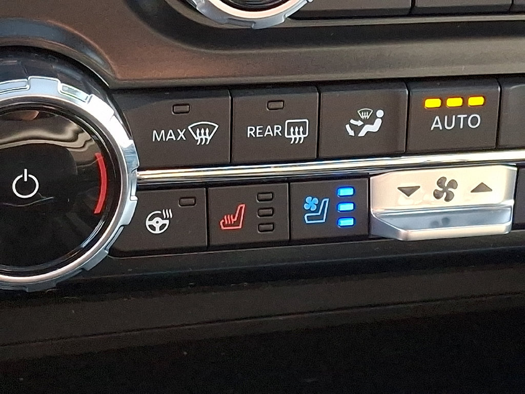 Used 2025 Ford F150 Raptor AWD/4WD image 25