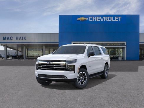New 2026 Chevrolet Suburban LT w/ Comfort Package RWD image 8