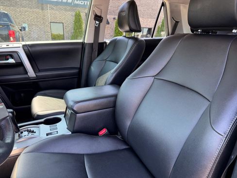 Used 2022 Toyota 4Runner TRD Sport w/ Technology Package AWD/4WD image 12