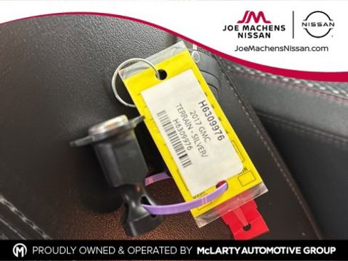 Used 2017 GMC Terrain SLE image 28