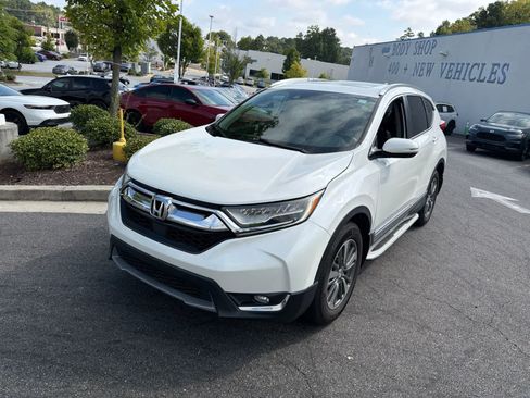 Used 2018 Honda CR-V Touring image 3