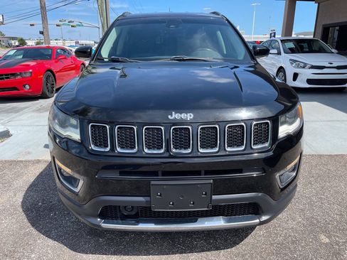 Used 2018 Jeep Compass Limited w/ Navigation Group AWD/4WD image 2