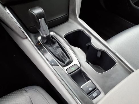 Used 2020 Honda Accord LX image 22
