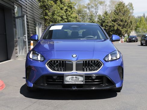 Used 2025 BMW 228i xDrive w/ Premium Package AWD/4WD image 4