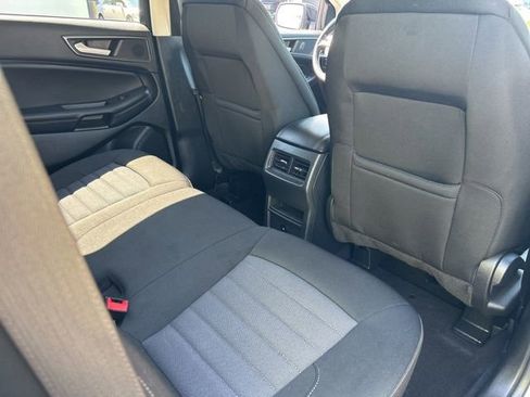 Used 2023 Ford Edge SE w/ Black Appearance Package AWD/4WD image 11