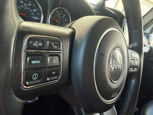 Used 2013 Jeep Wrangler Unlimited Rubicon w/ Connectivity Group image 23