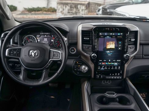 Used 2022 RAM 1500 Laramie image 12