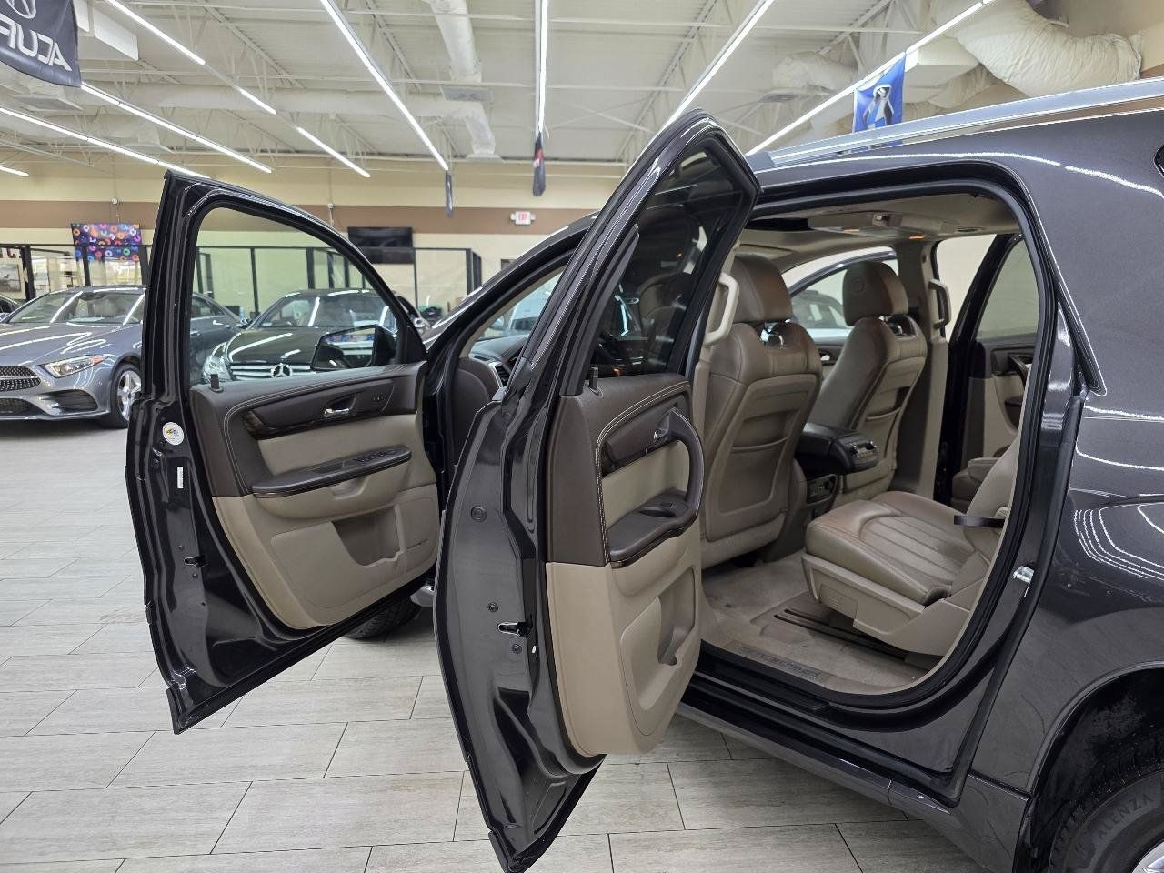 Used 2015 GMC Acadia Denali AWD/4WD image 17