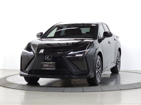 Certified 2025 Lexus RZ 300e w/ Accessory Package (2T) FWD image 3