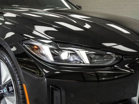 Used 2025 BMW i4 eDrive40 w/ Driving Assistance Package image 10