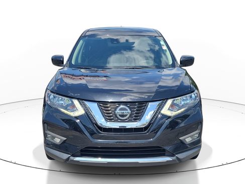 Used 2020 Nissan Rogue S FWD image 2