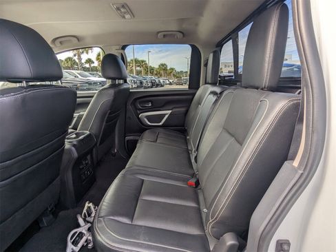 Used 2018 Nissan Titan PRO-4X image 14