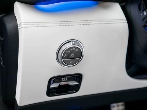 Used 2025 Mercedes-Benz SL 63 AMG 4MATIC image 31