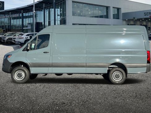 New 2026 Mercedes-Benz Sprinter 2500 image 7