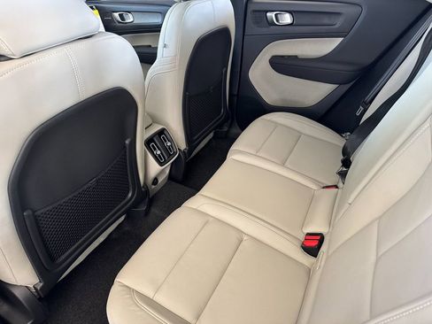 New 2026 Volvo XC40 B5 Ultra image 11