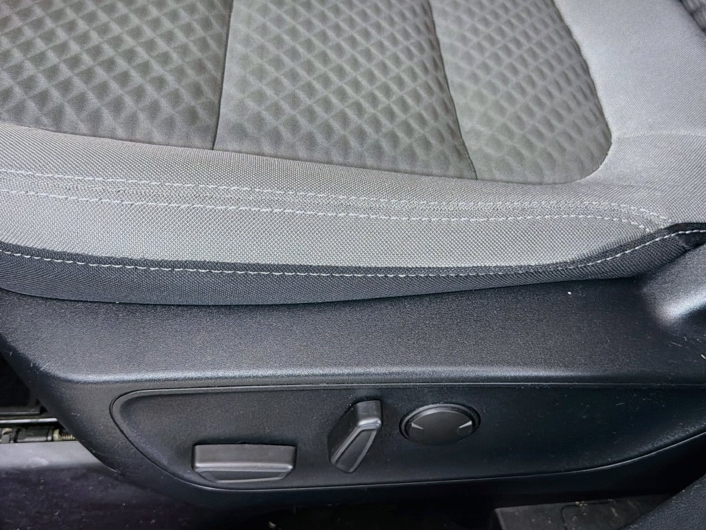Used 2020 Ford Escape SE FWD image 22