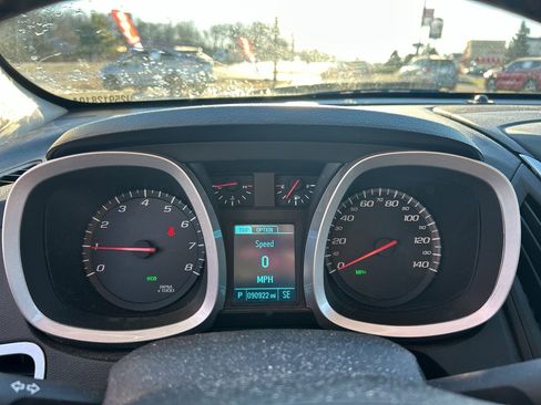 Used 2017 Chevrolet Equinox LT w/ Convenience Package image 13